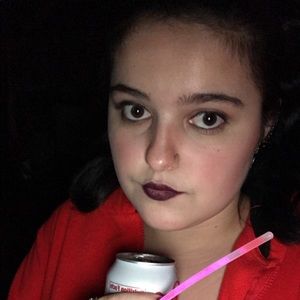 Meet your Posher, Gemma